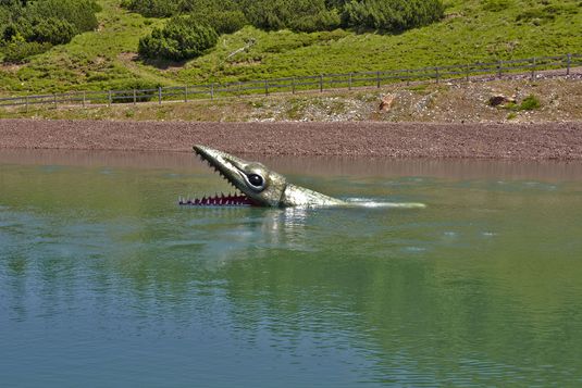 Triassic Park, Dino im Wasser © Bergbahnen Steinplatte