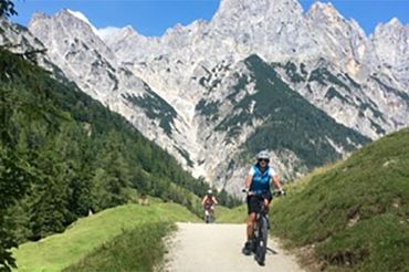 Heidi beim Biken