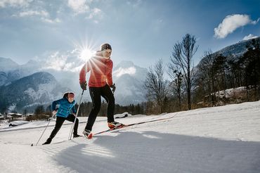 Langlauf Mama & Kind Skating I bearbeitet (c) Salzburger Saalachtal Tourismus Langlauf Mama & Kind Skating I bearbeitet (c) Salzburger Saalachtal Tourismus